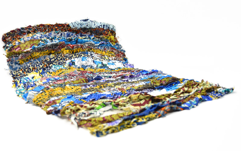 Upcycling Teppich aus Togo